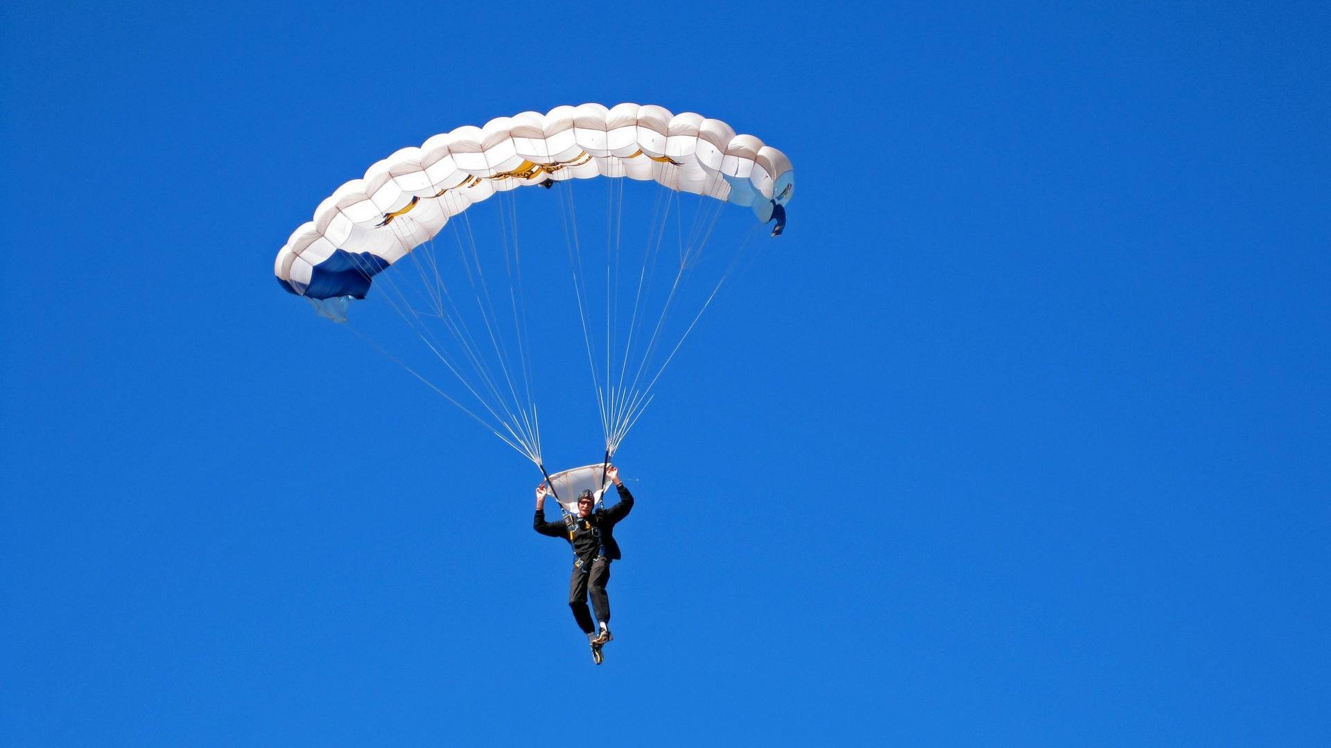 LPL粉丝呐喊声震撼赛场,粉丝喊话视频集锦